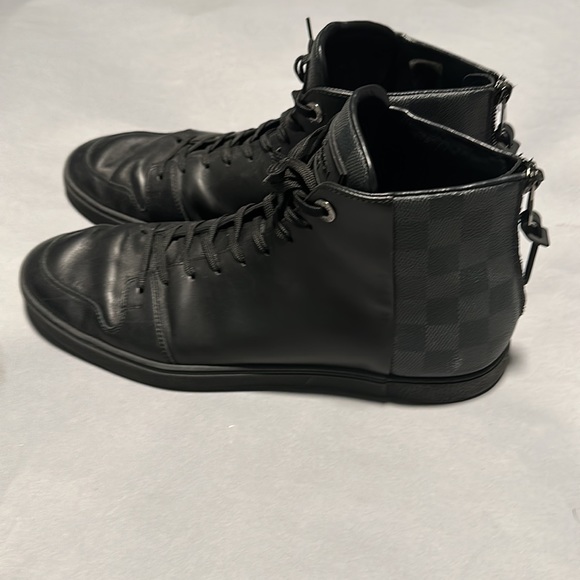 Louis Vuitton Mens Monogram Sneakers Size 10 - Picture 3 of 6